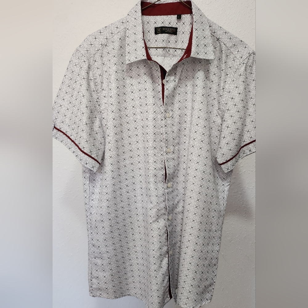 Stylish Men's White and Red Trim Casual Shirt